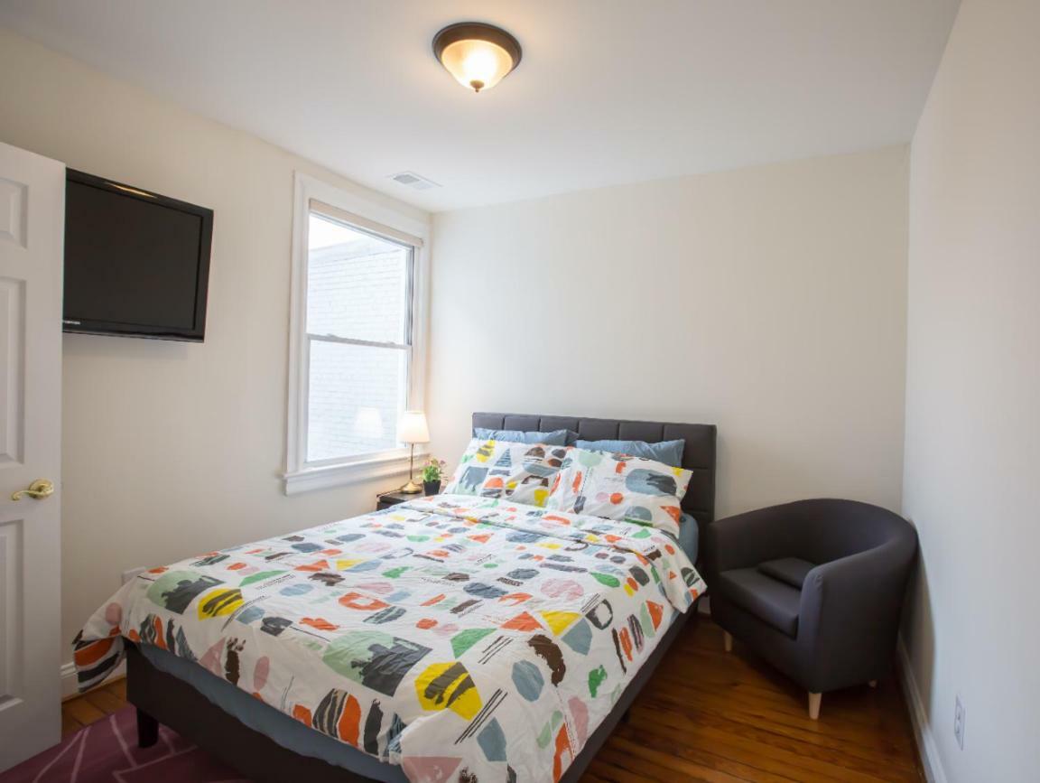 3-min Walk To Petworth Metro Station ;10 Mins To Convention Center: Private Cozy And Quiet Bedroom And Bathroom Séjour chez l'habitant Washington